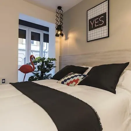 Lägenhet Cantalojas By Staynnapartments