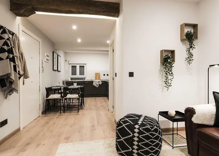 Cantalojas By Staynnapartments *