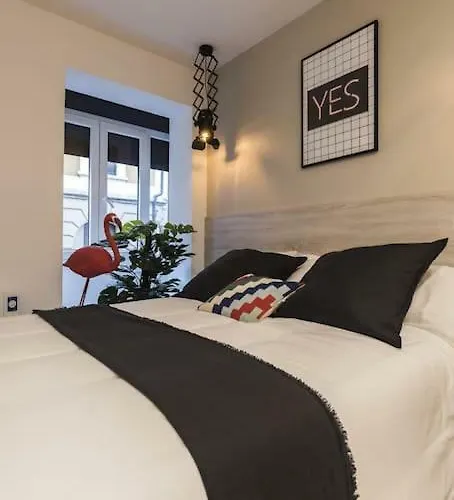 아파트 Cantalojas By Staynnapartments